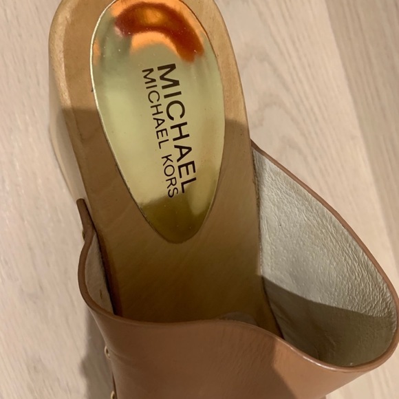 NWOT Michael Kors Heels - Picture 3 of 6